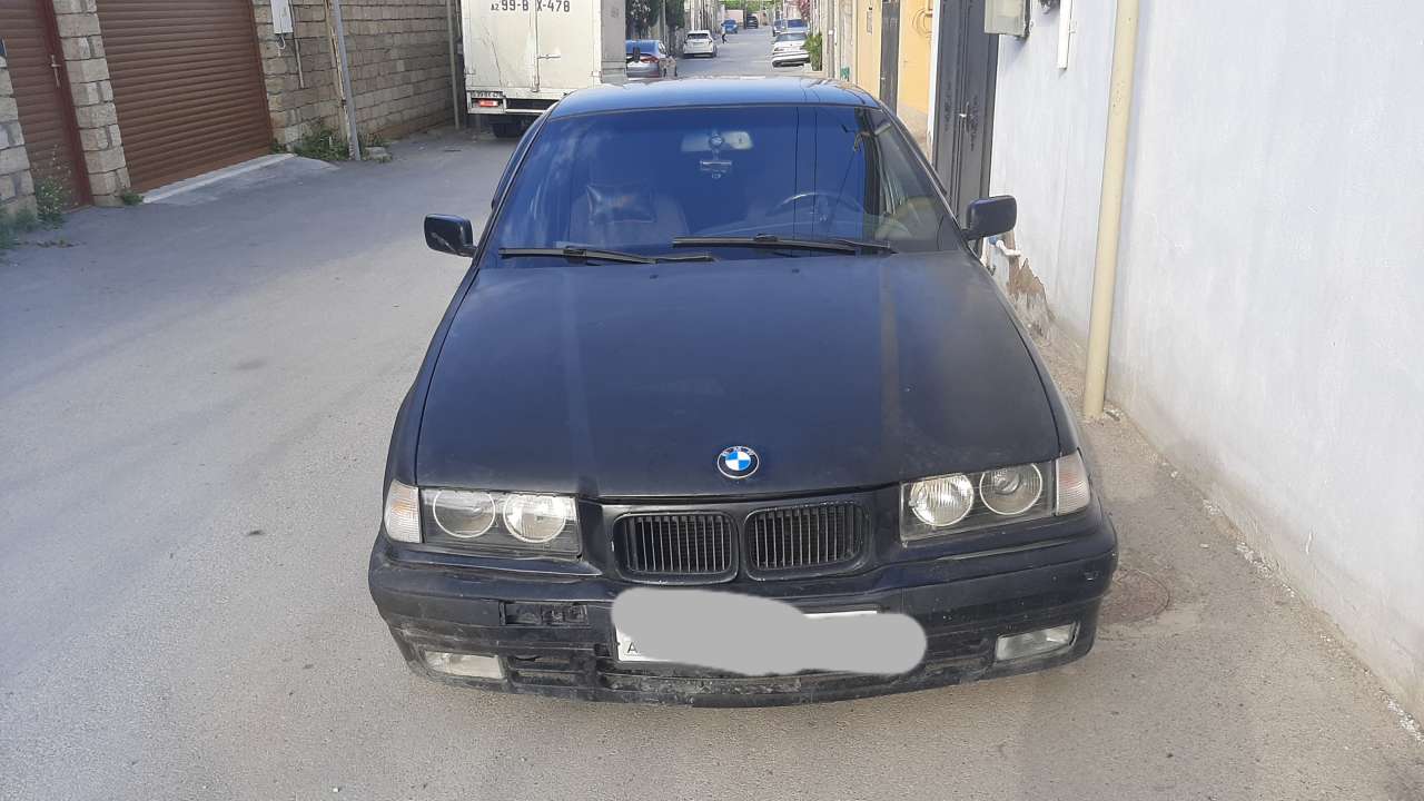 BMW 114, 1996 il, 1.8 L, 420 000 km