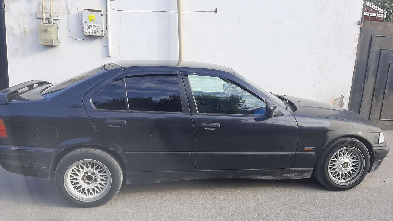 BMW 114, 1996 il, 1.8 L, 420 000 km