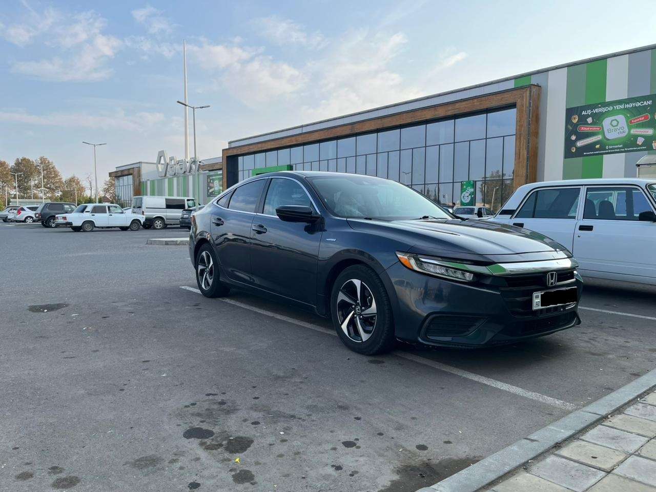 Honda Insight, 2020 il, 1.5 L, 83 000 km