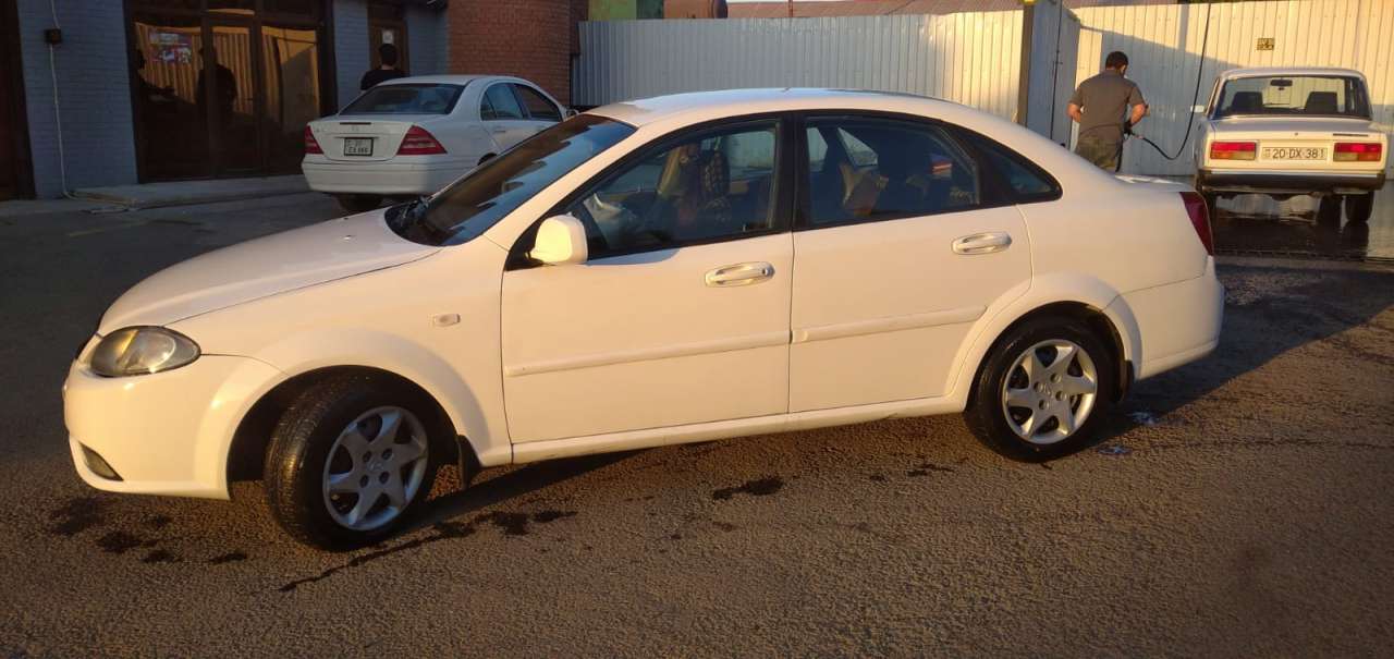 Daewoo Gentra, 2014 il, 0.15 L, 350 000 km